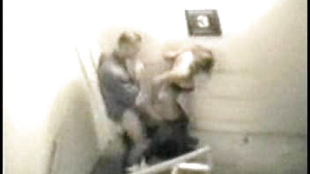 Shyla porno gratis com animais