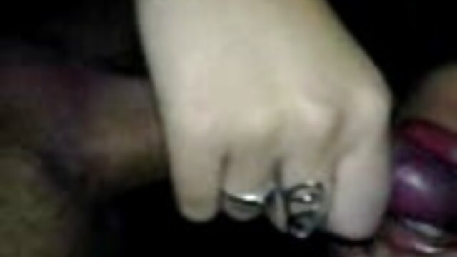 A Gerente Do sexo caseiro ao vivo Hotel Carrie Emberlyn É Fodida Por Uma Convidada.