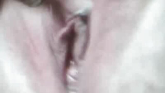 Keira Flow-ela adora ser amarrada vídeo pornô de cavalo (2020)