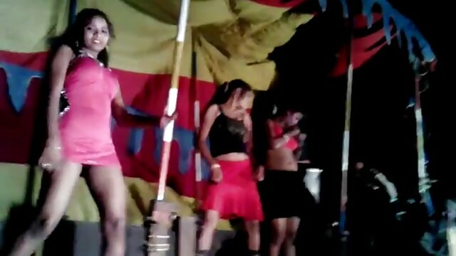 Fun With Tgirls filme pornô com vera fischer Foxxy & Melanie Brooks