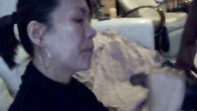 Divórcio à vídeo pornô menina de 18 anos revelia