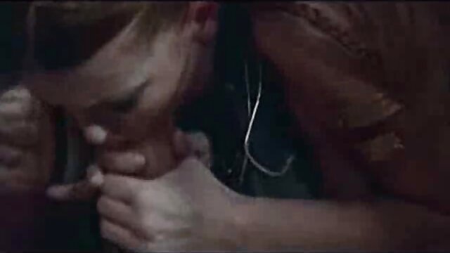 Teen Apertado vídeo de pornô das coroas Tratado