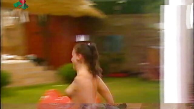 Grande alegria e alegria a masturbar-se com filme de pornô da tigresa Khloe Kapri